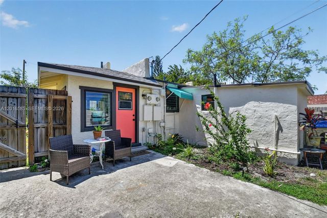 1224 N K St, Lake Worth, FL 33460