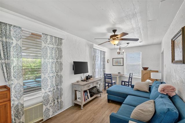 1224 N K St, Lake Worth, FL 33460