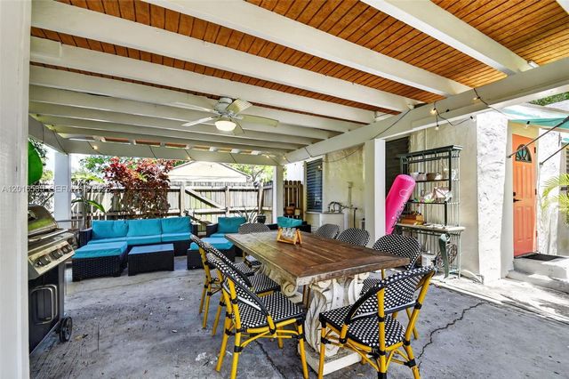 1224 N K St, Lake Worth, FL 33460