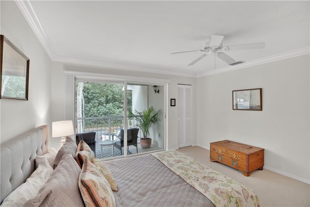 103 W Park Shores Circle 10W, Vero Beach, FL 32963