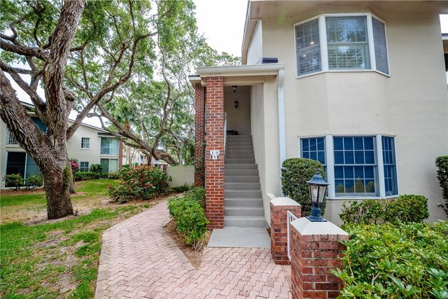 103 W Park Shores Circle 10W, Vero Beach, FL 32963