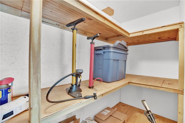 103 W Park Shores Circle 10W, Vero Beach, FL 32963