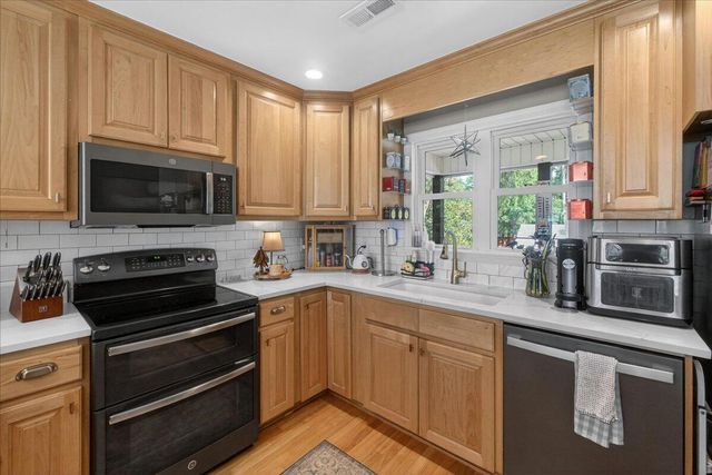 167 Cape Palmetto Point Trail, Edisto Island, SC 29438