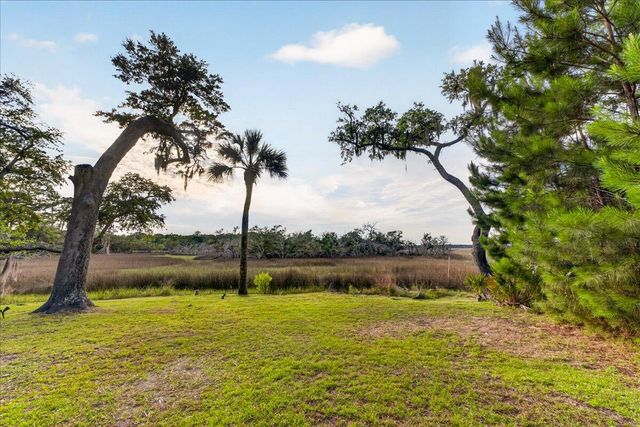 167 Cape Palmetto Point Trail, Edisto Island, SC 29438