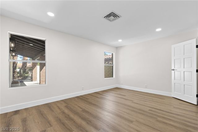 3325 Calle De Corrida, Las Vegas, NV 89102