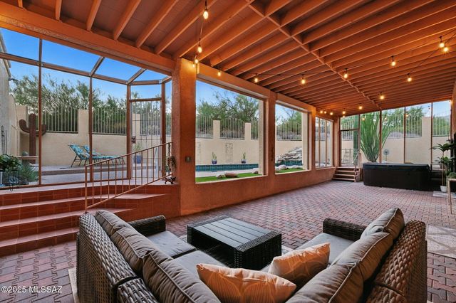 4931 N Pontatoc Road, Tucson, AZ 85718