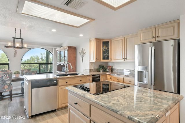 4931 N Pontatoc Road, Tucson, AZ 85718