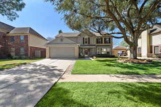 115 Coral Bay Drive, League City, TX 77573