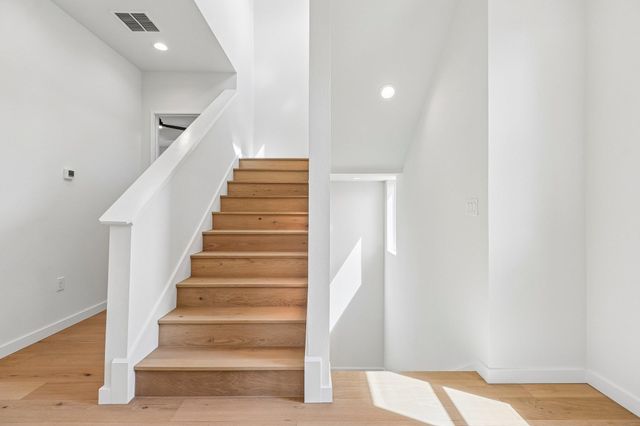 5610 Hudson ST 1, Austin, TX 78721