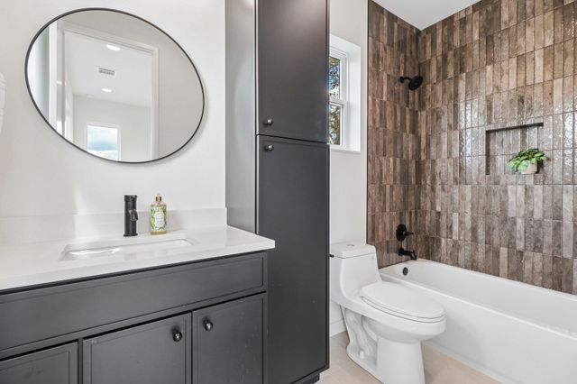 5610 Hudson ST 1, Austin, TX 78721
