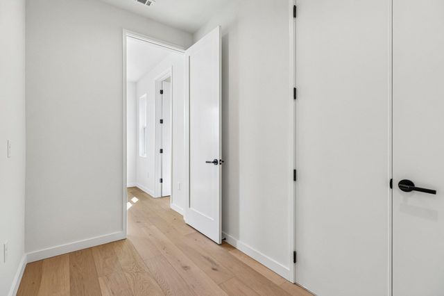 5610 Hudson ST 1, Austin, TX 78721
