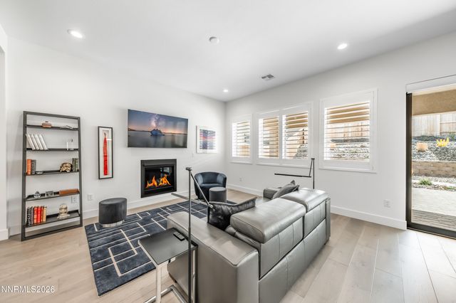 2316 Hammer Falls Drive, Reno, NV 89521