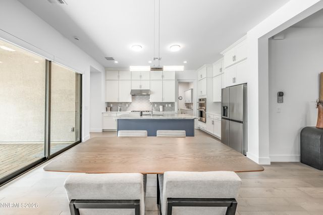 2316 Hammer Falls Drive, Reno, NV 89521