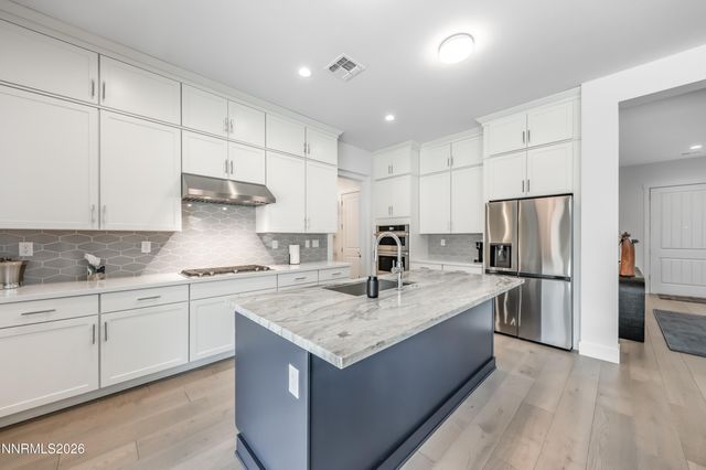 2316 Hammer Falls Drive, Reno, NV 89521