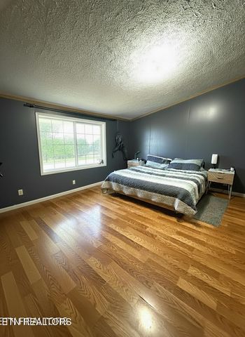 2580 Reed Springs Rd, Sweetwater, TN 37874