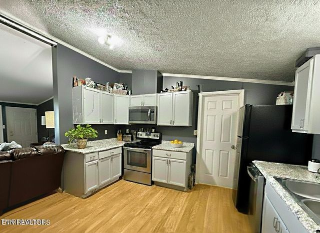 2580 Reed Springs Rd, Sweetwater, TN 37874