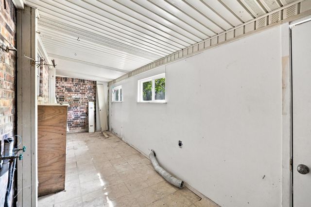 503 N College Street, Whitesboro, TX 76273