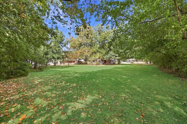 503 N College Street, Whitesboro, TX 76273