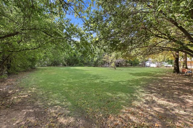 503 N College Street, Whitesboro, TX 76273