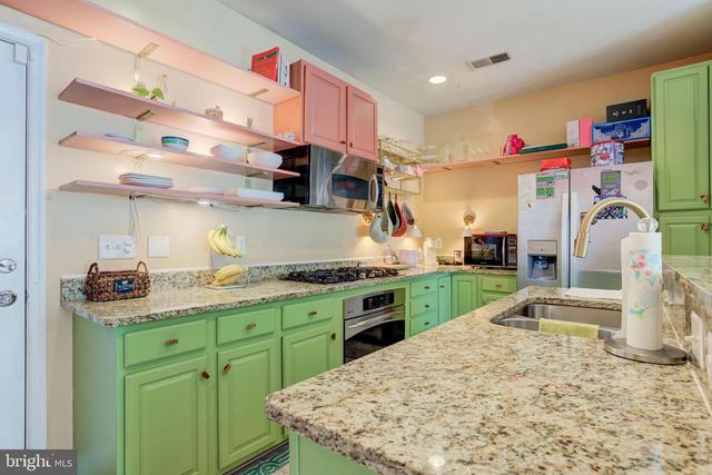 14501 BARKHAM DR, Woodbridge, VA 22191