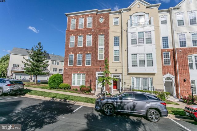 14501 BARKHAM DR, Woodbridge, VA 22191