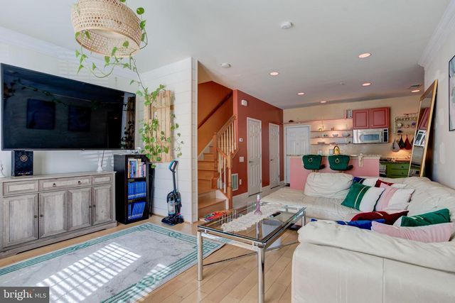 14501 BARKHAM DR, Woodbridge, VA 22191