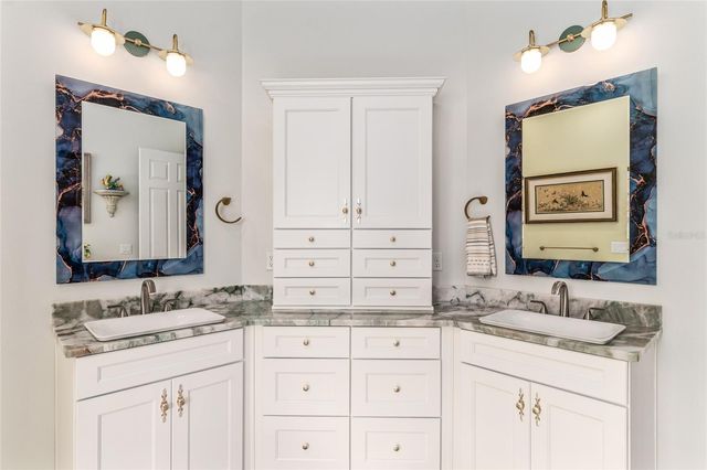 6575 S MAGNOLIA AVENUE, Ocala, FL 34471