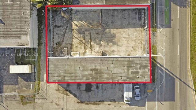 9795 NW 7th Ave, Miami, FL 33150