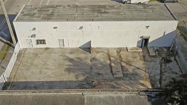 9795 NW 7th Ave, Miami, FL 33150