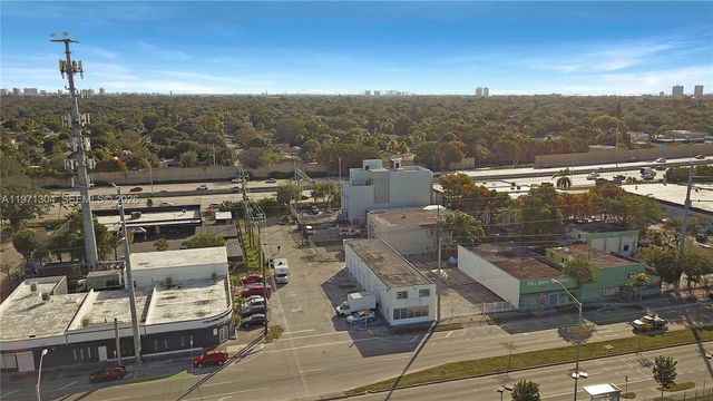 9795 NW 7th Ave, Miami, FL 33150