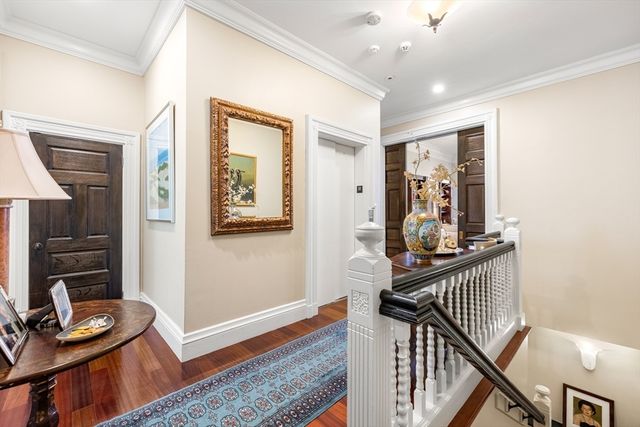 392 Marlborough St 1, Boston, MA 02115