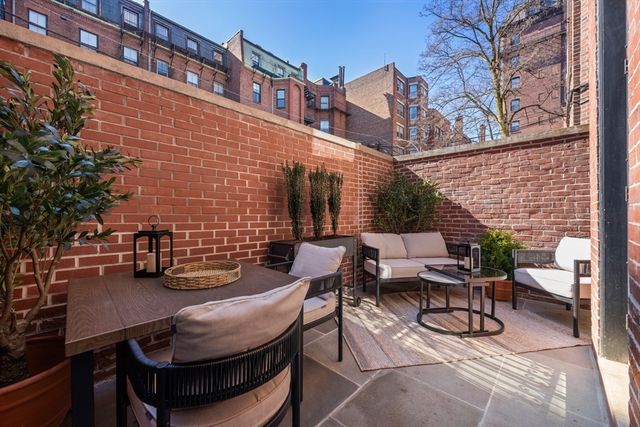 392 Marlborough St 1, Boston, MA 02115