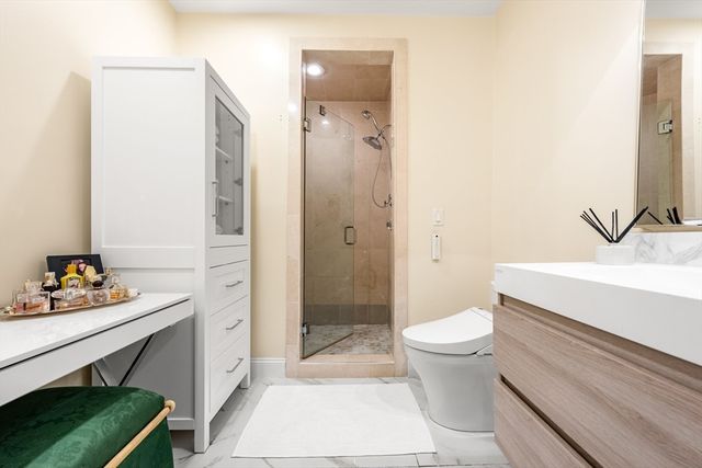 392 Marlborough St 1, Boston, MA 02115