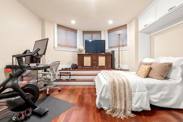 392 Marlborough St 1, Boston, MA 02115