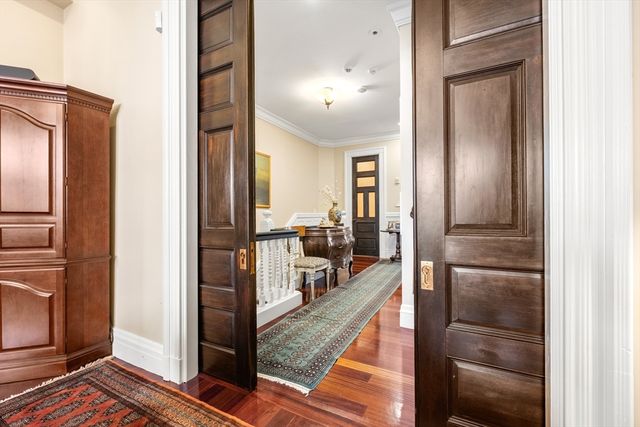 392 Marlborough St 1, Boston, MA 02115