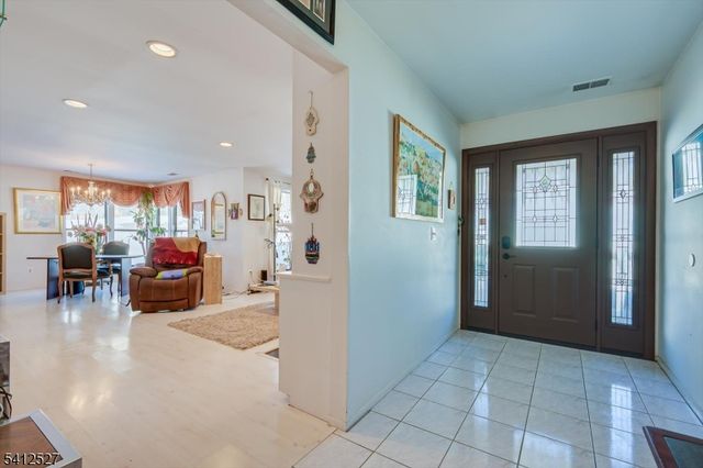 37 Giggleswick Way 37, Edison Twp., NJ 08820