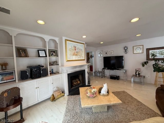 37 Giggleswick Way 37, Edison Twp., NJ 08820