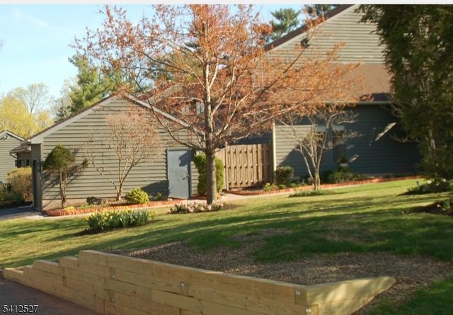 37 Giggleswick Way 37, Edison Twp., NJ 08820