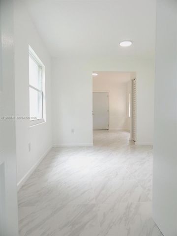 2275 NW 99th Ter, Miami, FL 33147