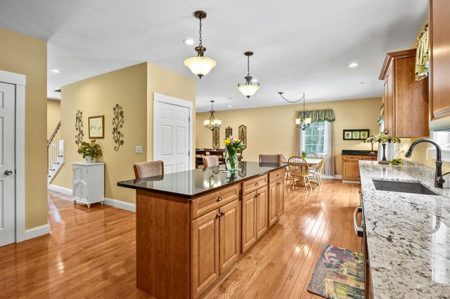 7 Lefevre Drive, Kingston, NH 03848