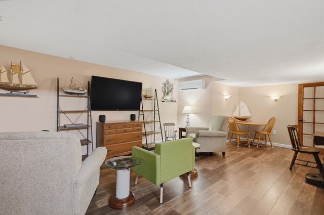 7 Lefevre Drive, Kingston, NH 03848