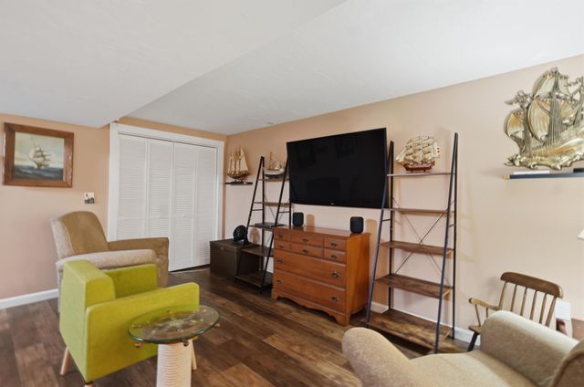 7 Lefevre Drive, Kingston, NH 03848