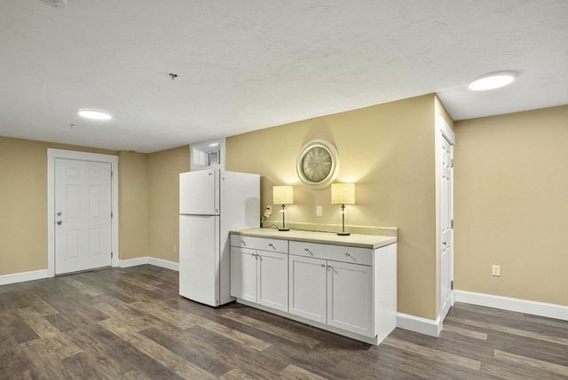 7 Lefevre Drive, Kingston, NH 03848