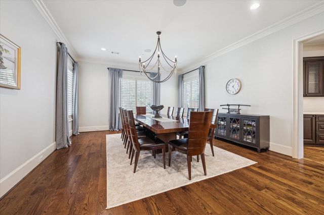 7 Leisure Lane, Bunker Hill Village, TX 77024