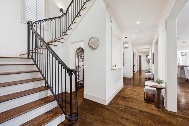 7 Leisure Lane, Bunker Hill Village, TX 77024