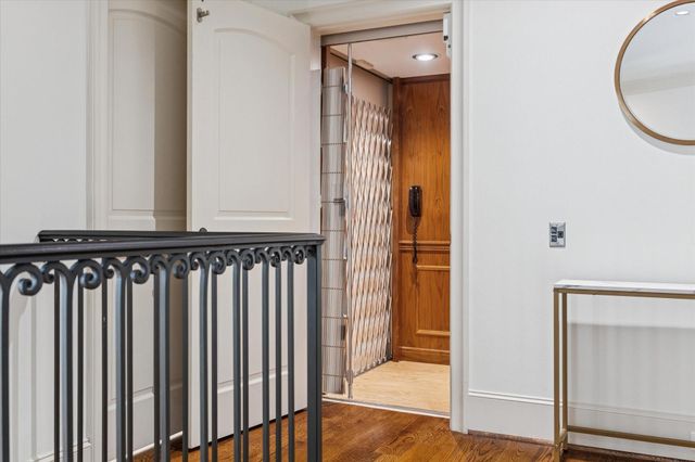 7 Leisure Lane, Bunker Hill Village, TX 77024