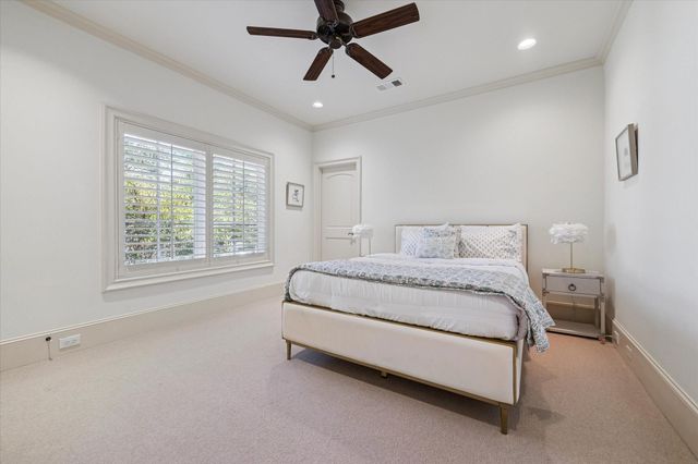 7 Leisure Lane, Bunker Hill Village, TX 77024