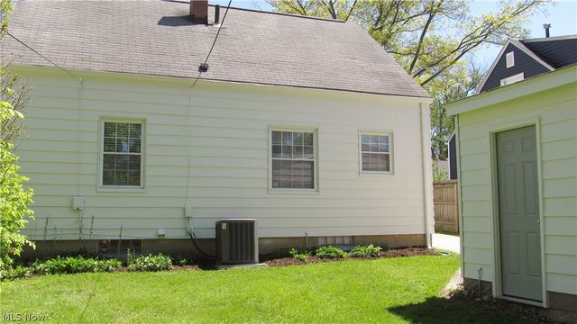 2346 26th Street, Cuyahoga Falls, OH 44223