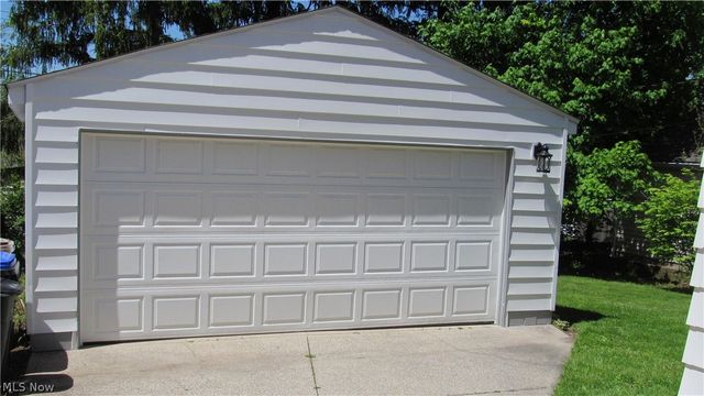 2346 26th Street, Cuyahoga Falls, OH 44223