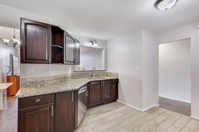 619 N Apricot, Alpine, TX 79830